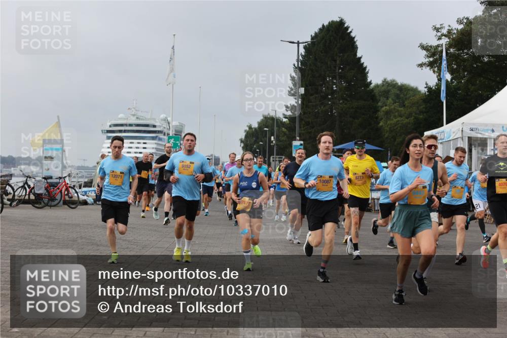 13.09.2026 - Kiel Lauf Andreas Tolksdorf http://msf.ph/oto/10337010 13.09.2026 09:54:13 Kiellinie 12071, 9152, 2177, 10087, 8773, 21, 4079 meine-sportfotos.de
