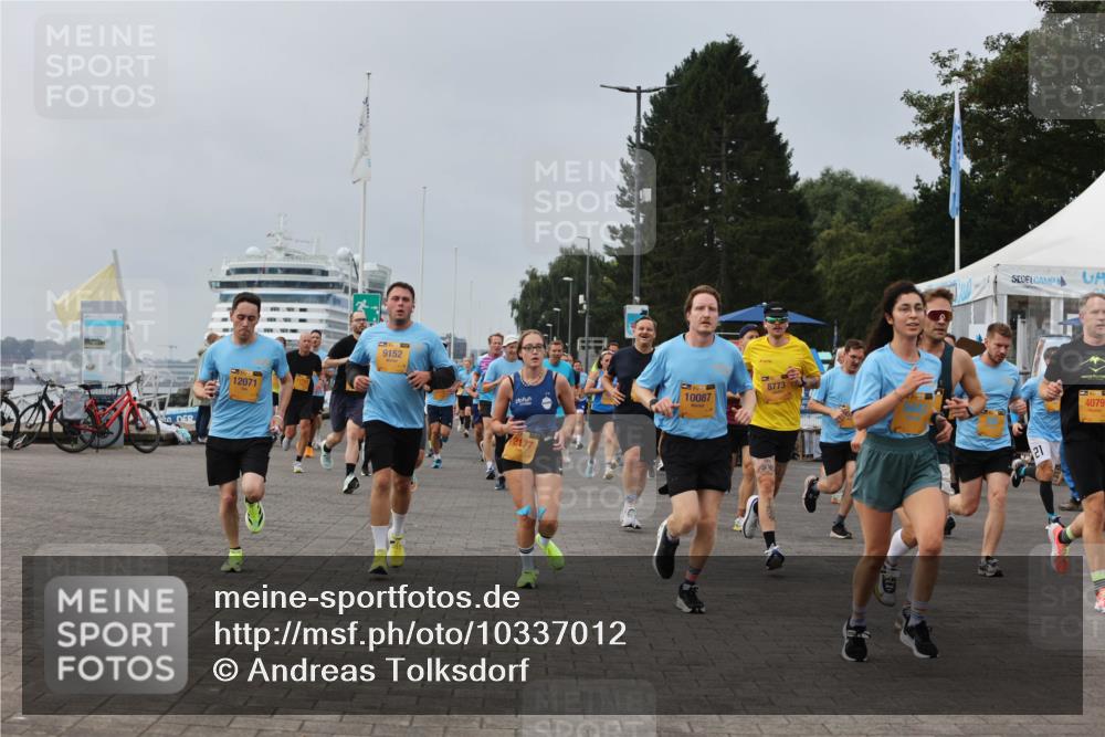 13.09.2026 - Kiel Lauf Andreas Tolksdorf http://msf.ph/oto/10337012 13.09.2026 09:54:13 Kiellinie 12071, 9152, 8773, 10087, 21, 4079 meine-sportfotos.de