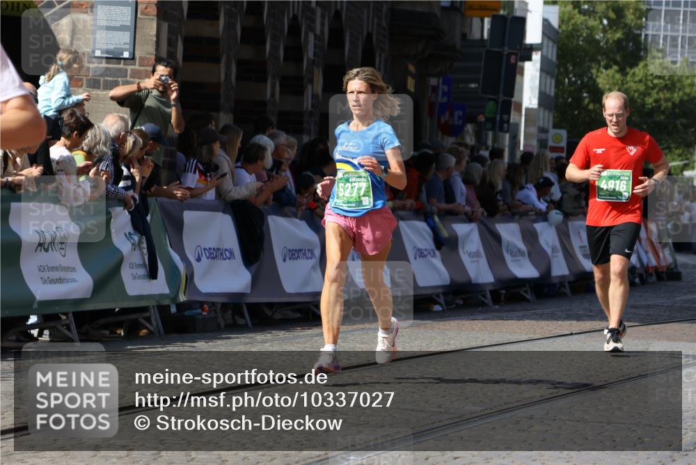 13.09.2026 - 21. swb-Marathon Bremen Strokosch-Dieckow http://msf.ph/oto/10337027 13.09.2026 13:18:49 Ziel 465, 1146, 1419, 2055, 2324, 2948, 3631, 4413, 4642, 5307, 5460, 6293, 6294, 6818, 7245, 7491, 7731, 8404, 8540, 8872, 9019, 9275, 13150, 307, 2007, 4916, 5277, 6310, 7154, 7602, 7647, 7686, 7791, 9512, 13184 meine-sportfotos.de