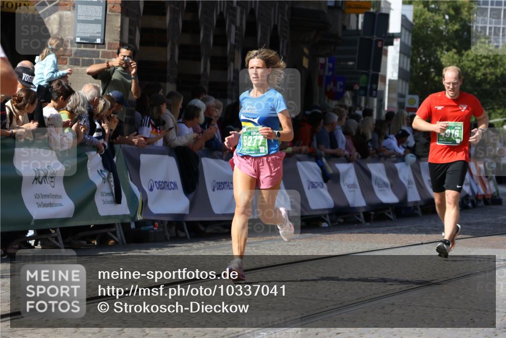 13.09.2026 - 21. swb-Marathon Bremen Strokosch-Dieckow http://msf.ph/oto/10337041 13.09.2026 13:18:49 Ziel 465, 1146, 1419, 2055, 2324, 2948, 3631, 4413, 4642, 5307, 5460, 6293, 6294, 6818, 7245, 7491, 7731, 8404, 8540, 8872, 9019, 9275, 13150, 307, 2007, 4916, 5277, 6310, 7154, 7602, 7647, 7686, 7791, 9512, 13184 meine-sportfotos.de