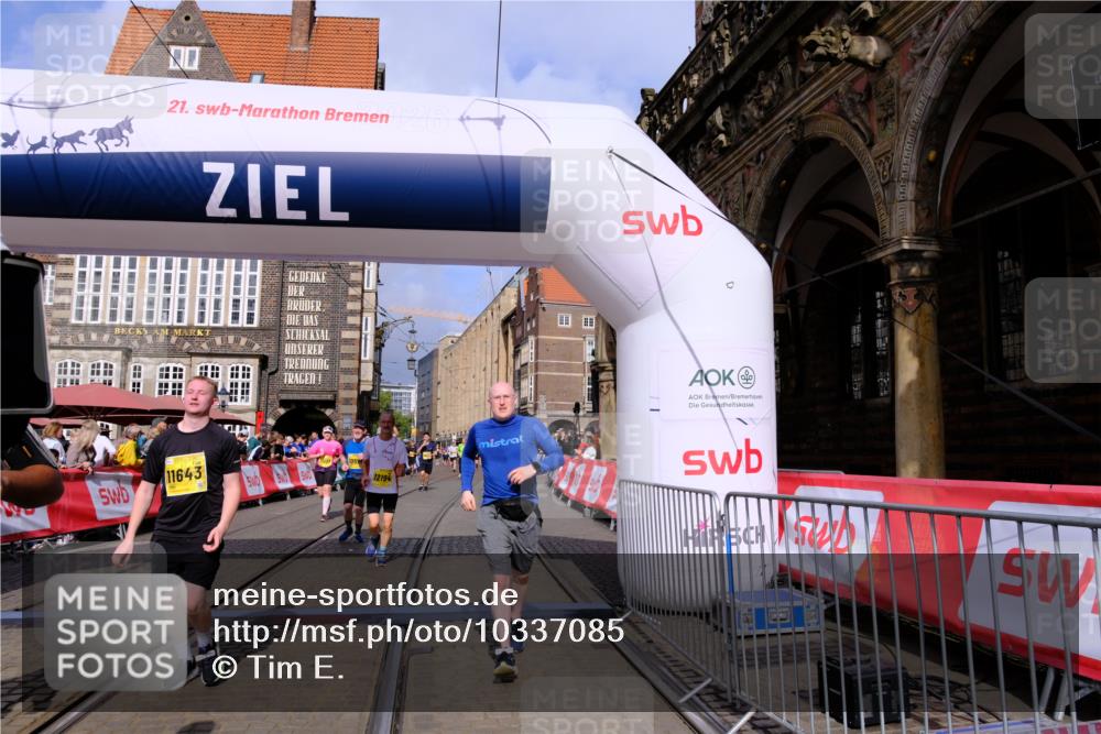 13.09.2026 - 21. swb-Marathon Bremen Tim E. http://msf.ph/oto/10337085 13.09.2026 11:07:56 Ziel 10138, 10279, 10280, 10363, 10364, 10501, 10505, 10580, 10595, 10661, 10830, 10871, 10907, 10935, 11037, 11223, 11515, 11643, 11899, 11924, 11934, 12097, 12167, 12168, 12194, 12277, 12307, 12419, 12509 meine-sportfotos.de