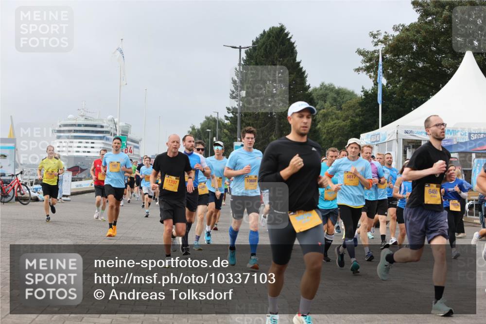 13.09.2026 - Kiel Lauf Andreas Tolksdorf http://msf.ph/oto/10337103 13.09.2026 09:54:17 Kiellinie 1467, 4, 10608, 11707, 4349, 5817, 6450, 1025 meine-sportfotos.de