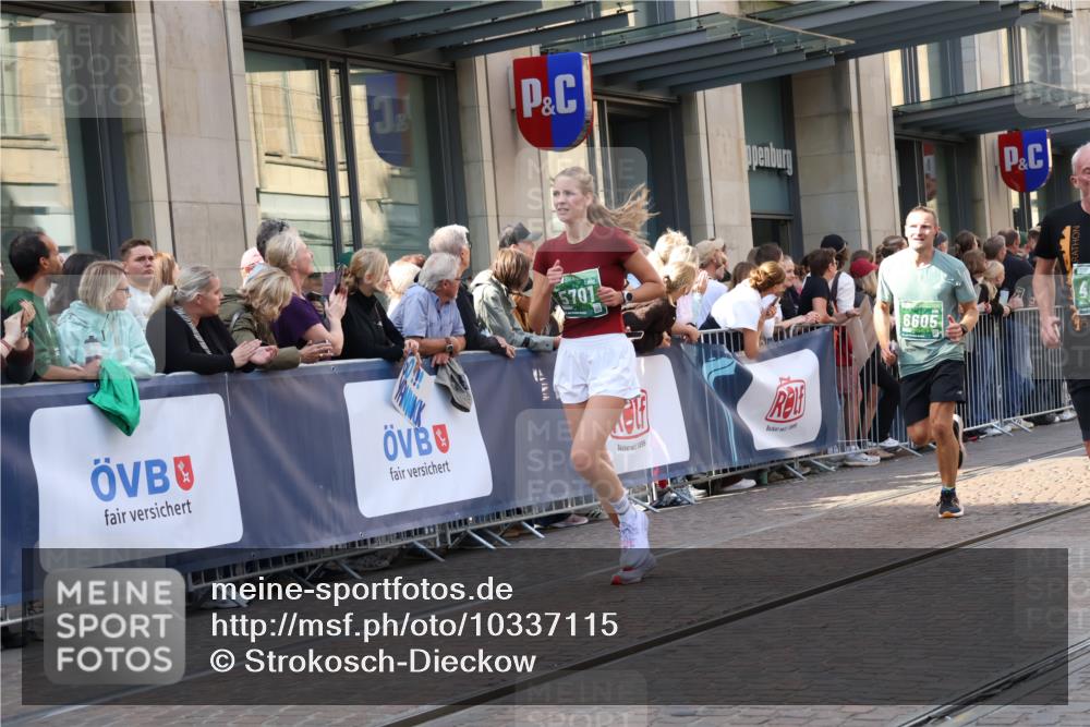 13.09.2026 - 21. swb-Marathon Bremen Strokosch-Dieckow http://msf.ph/oto/10337115 13.09.2026 13:25:39 Ziel 150, 1163, 1647, 1896, 2033, 2062, 2421, 2666, 2708, 2781, 2987, 3248, 3516, 3722, 4067, 4161, 4411, 4439, 4476, 4724, 4842, 5013, 5139, 5558, 5622, 5701, 6135, 6605, 6886, 7638, 7780, 8271, 8361, 8592, 8635, 9266, 9794, 191, 209, 260, 1458, 1650, 1658, 1752, 2046, 3124, 3168, 3186, 3806, 4294, 4439, 4717, 4927, 5703, 5755, 5814, 6380, 7252, 8357, 8545, 8597, 8695, 8769, 8890, 9299, 9440, 9460, 9468, 9506, 9563, 13025 meine-sportfotos.de