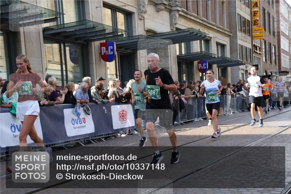 13.09.2026 - 21. swb-Marathon Bremen Strokosch-Dieckow http://msf.ph/oto/10337148 13.09.2026 13:25:40 Ziel 150, 1163, 1647, 1896, 2033, 2062, 2421, 2666, 2708, 2781, 2987, 3248, 3516, 3722, 4067, 4161, 4411, 4476, 4724, 4842, 5013, 5139, 5558, 5622, 5701, 5854, 6135, 6605, 6886, 7638, 7780, 8271, 8361, 8592, 8635, 9266, 9794, 191, 209, 260, 1458, 1650, 1658, 1752, 2046, 2421, 3124, 3168, 3186, 3806, 4294, 4439, 4717, 4927, 5139, 5703, 5755, 5814, 6380, 7252, 8357, 8545, 8597, 8695, 8769, 8890, 9299, 9440, 9460, 9468, 9506, 13025 meine-sportfotos.de
