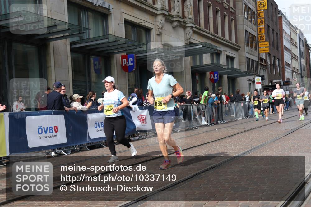 13.09.2026 - 21. swb-Marathon Bremen Strokosch-Dieckow http://msf.ph/oto/10337149 13.09.2026 11:05:16 Ziel 10168, 10186, 10238, 10259, 10260, 10432, 10457, 10717, 10864, 11024, 11146, 11314, 11334, 11387, 11394, 11520, 11521, 11571, 11572, 11724, 11791, 11892, 11947, 12055, 12156, 12251, 12273, 12330, 12362, 12501, 10370, 10411, 10465, 10576, 10697, 10718, 10741, 10800, 10802, 10850, 10975, 10995, 11102, 11105, 11157, 11218, 11281, 11326, 11584, 11616, 11722, 11900, 11939, 12002, 12011, 12064 meine-sportfotos.de