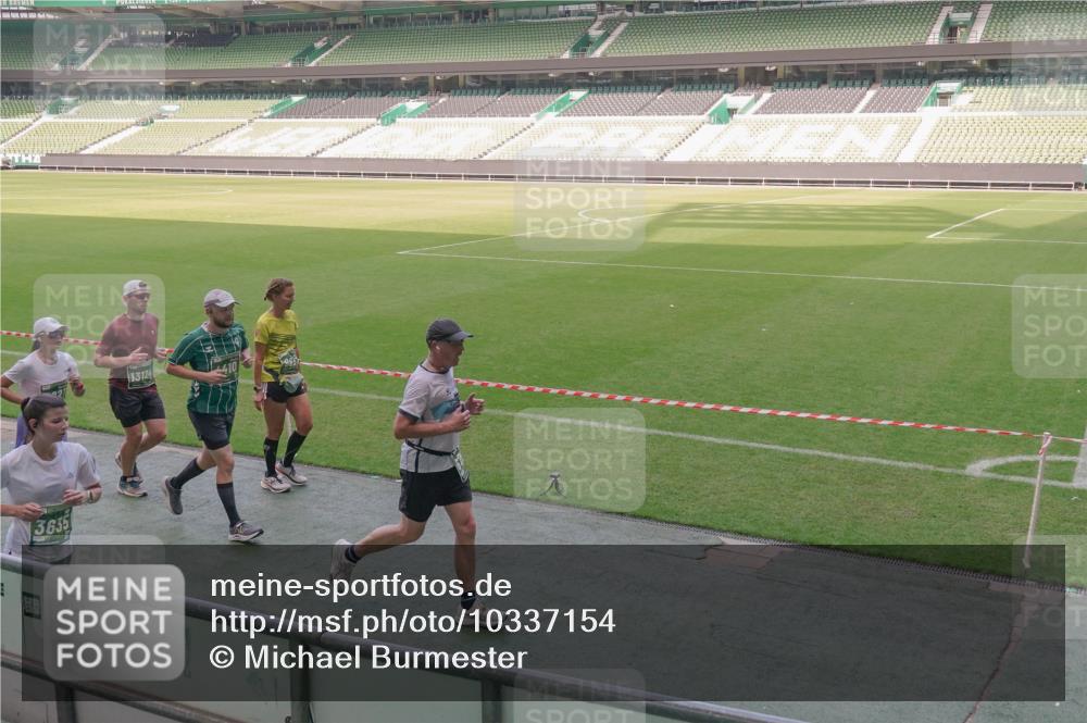 13.09.2026 - 21. swb-Marathon Bremen Michael Burmester http://msf.ph/oto/10337154 13.09.2026 13:13:39 Laufen im Stadion 118, 183, 270, 278, 349, 460, 514, 576, 600, 631, 695, 702, 768, 933, 950, 956, 1005, 1143, 1286, 1334, 1392, 1408, 1426, 1573, 1596, 1641, 1819, 1991, 2005, 2024, 2035, 2079, 2233, 2264, 2387, 2412, 2439, 2457, 2461, 2478, 2505, 2521, 2540, 2564, 2612, 2665, 2684, 2693, 2765, 2773, 2792, 2815, 2816, 2829, 2860, 2884, 2887, 2895, 2921, 2963, 2966, 2972, 2975, 3016, 3111, 3155, 3209, 3253, 3277, 3293, 3304, 3313, 3378, 3405, 3428, 3434, 3653, 3661 meine-sportfotos.de