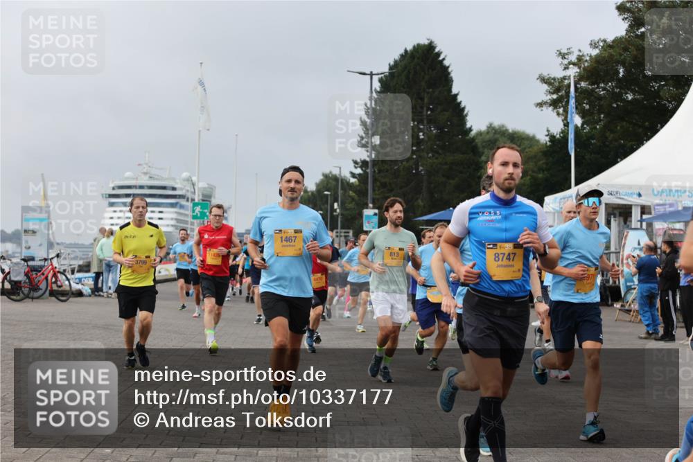13.09.2026 - Kiel Lauf Andreas Tolksdorf http://msf.ph/oto/10337177 13.09.2026 09:54:19 Kiellinie 3799, 1467, 4470, 813, 38, 8747, 971 meine-sportfotos.de