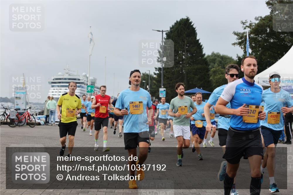 13.09.2026 - Kiel Lauf Andreas Tolksdorf http://msf.ph/oto/10337192 13.09.2026 09:54:19 Kiellinie 13, 4, 3799, 11426, 1467, 813, 38, 5747, 38, 4971 meine-sportfotos.de