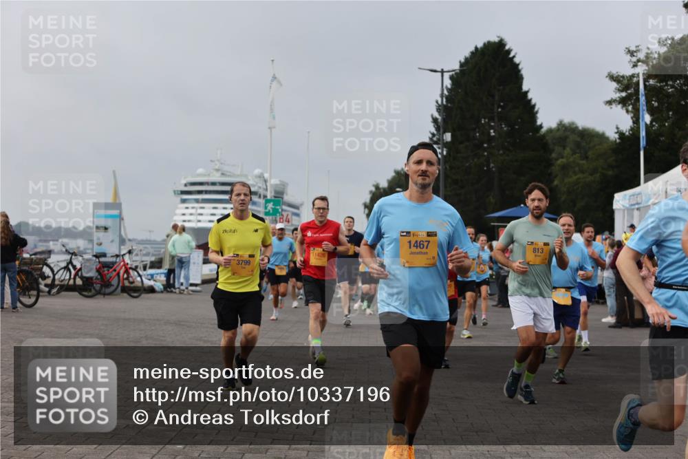 13.09.2026 - Kiel Lauf Andreas Tolksdorf http://msf.ph/oto/10337196 13.09.2026 09:54:19 Kiellinie 38, 1467, 813, 3799, 11426 meine-sportfotos.de