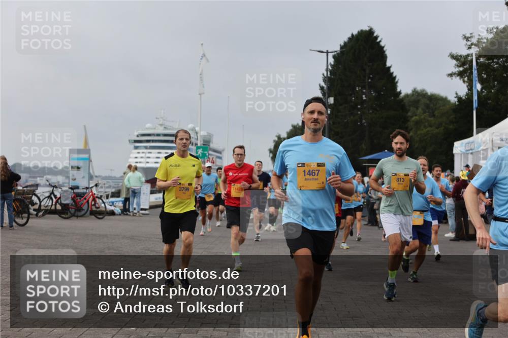 13.09.2026 - Kiel Lauf Andreas Tolksdorf http://msf.ph/oto/10337201 13.09.2026 09:54:19 Kiellinie 3799, 11426, 1, 3842, 1467, 17, 813 meine-sportfotos.de
