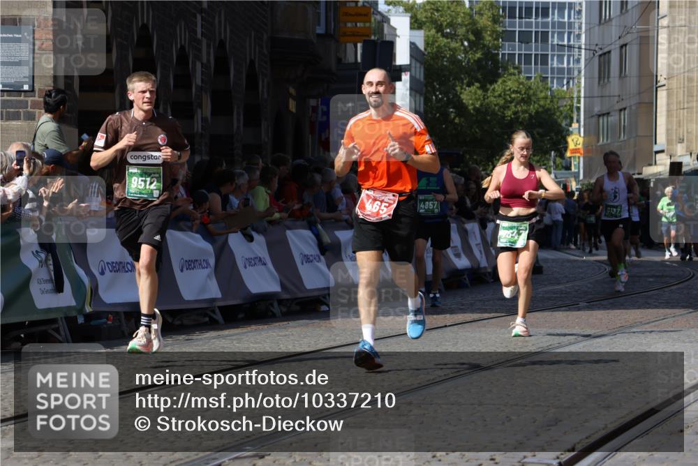13.09.2026 - 21. swb-Marathon Bremen Strokosch-Dieckow http://msf.ph/oto/10337210 13.09.2026 13:18:59 Ziel 465, 2324, 2948, 3631, 4120, 4413, 4642, 5867, 6787, 6818, 7104, 7163, 7245, 7731, 8404, 8540, 8743, 8872, 9019, 9275, 9327, 9833, 189, 666, 1599, 2007, 2390, 4819, 4857, 5172, 6137, 6633, 7647, 7686, 9512 meine-sportfotos.de