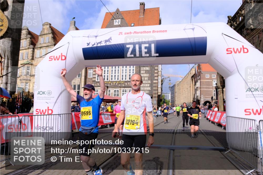 13.09.2026 - 21. swb-Marathon Bremen Tim E. http://msf.ph/oto/10337215 13.09.2026 11:07:59 Ziel 10138, 10279, 10280, 10363, 10364, 10501, 10505, 10580, 10595, 10661, 10674, 10830, 10871, 10907, 10935, 10937, 11037, 11223, 11515, 11643, 11899, 11924, 11934, 12097, 12167, 12168, 12194, 12277, 12307, 12419, 12509, 12511, 12512 meine-sportfotos.de