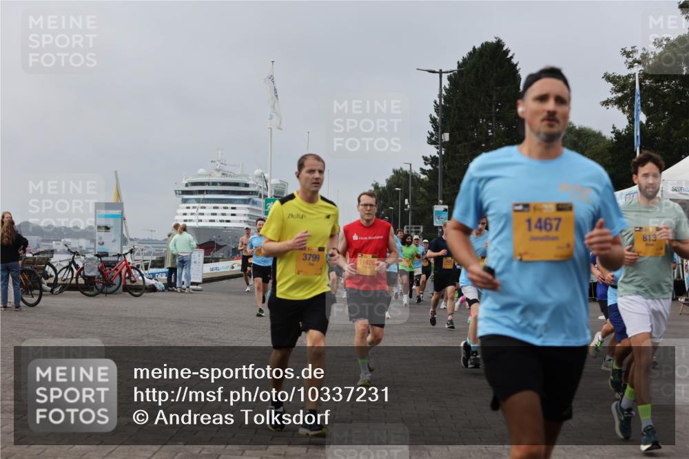 13.09.2026 - Kiel Lauf Andreas Tolksdorf http://msf.ph/oto/10337231 13.09.2026 09:54:20 Kiellinie 3799, 1467, 11426, 813 meine-sportfotos.de
