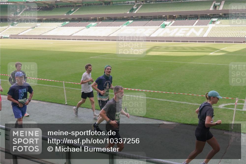 13.09.2026 - 21. swb-Marathon Bremen Michael Burmester http://msf.ph/oto/10337256 13.09.2026 13:13:49 Laufen im Stadion 118, 183, 270, 278, 349, 460, 514, 576, 600, 631, 695, 702, 768, 933, 950, 956, 1005, 1008, 1143, 1286, 1334, 1392, 1408, 1426, 1573, 1596, 1641, 1818, 1819, 1991, 2005, 2024, 2035, 2079, 2233, 2264, 2314, 2387, 2412, 2439, 2457, 2461, 2478, 2505, 2521, 2540, 2564, 2612, 2665, 2684, 2693, 2765, 2773, 2792, 2815, 2816, 2829, 2838, 2860, 2884, 2887, 2895, 2921, 2963, 2966, 2972, 2975, 2978, 3016, 3111, 3155, 3209, 3253, 3277, 3293, 3304, 3313, 3378, 3405, 3428, 3434, 3653, 3661 meine-sportfotos.de