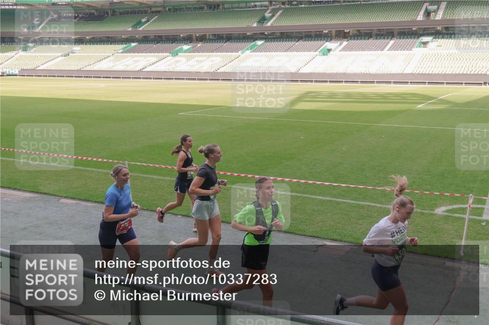 13.09.2026 - 21. swb-Marathon Bremen Michael Burmester http://msf.ph/oto/10337283 13.09.2026 13:13:53 Laufen im Stadion 118, 183, 270, 278, 349, 460, 514, 576, 600, 631, 695, 702, 768, 933, 950, 956, 1005, 1008, 1143, 1286, 1334, 1392, 1408, 1426, 1573, 1596, 1641, 1818, 1819, 1991, 2005, 2024, 2035, 2079, 2233, 2264, 2314, 2387, 2412, 2439, 2457, 2461, 2478, 2505, 2521, 2540, 2564, 2612, 2665, 2684, 2693, 2765, 2773, 2792, 2815, 2816, 2829, 2838, 2860, 2884, 2887, 2895, 2921, 2963, 2966, 2972, 2975, 2978, 3016, 3111, 3209, 3253, 3277, 3293, 3304, 3313, 3378, 3405, 3428, 3434, 3653, 3661, 4080 meine-sportfotos.de