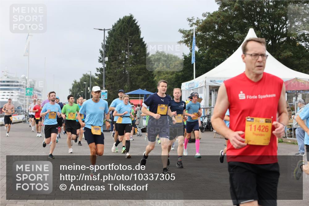 13.09.2026 - Kiel Lauf Andreas Tolksdorf http://msf.ph/oto/10337305 13.09.2026 09:54:23 Kiellinie 4, 5429, 1668, 1981, 7932, 11426 meine-sportfotos.de