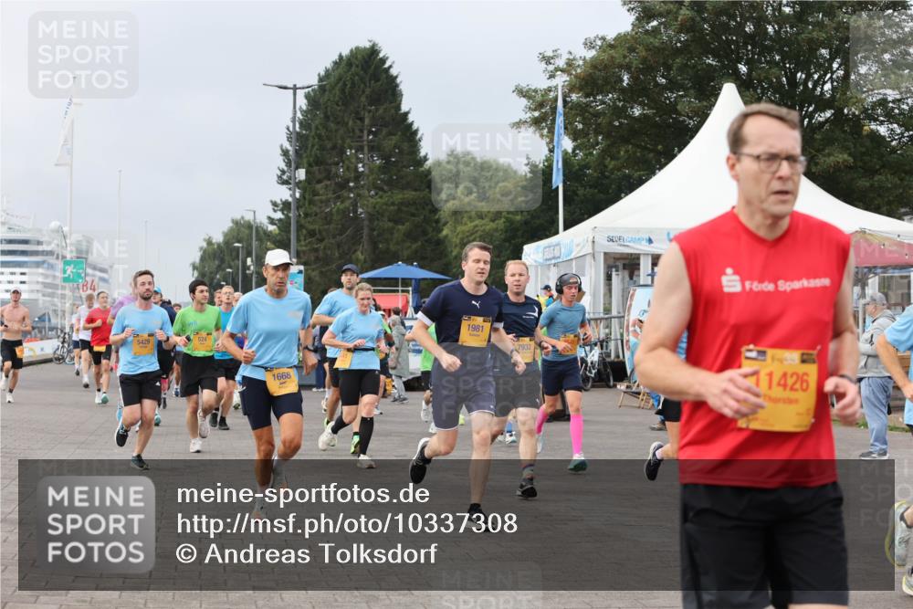 13.09.2026 - Kiel Lauf Andreas Tolksdorf http://msf.ph/oto/10337308 13.09.2026 09:54:23 Kiellinie 3, 4, 5429, 1668, 1981, 7932, 11426 meine-sportfotos.de