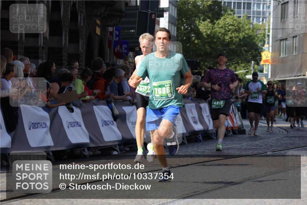 13.09.2026 - 21. swb-Marathon Bremen Strokosch-Dieckow http://msf.ph/oto/10337354 13.09.2026 13:19:03 Ziel 307, 465, 2324, 2948, 3631, 4120, 4413, 4642, 5277, 5867, 6787, 7104, 7163, 7245, 7602, 8540, 8743, 9327, 9833, 189, 666, 1599, 2007, 2390, 2423, 2535, 3508, 4819, 4857, 5172, 6008, 6137, 6633, 7686, 7754, 9552, 9805 meine-sportfotos.de