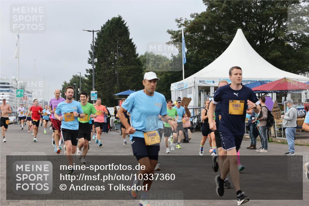 13.09.2026 - Kiel Lauf Andreas Tolksdorf http://msf.ph/oto/10337360 13.09.2026 09:54:24 Kiellinie 5429, 1668, 1981 meine-sportfotos.de