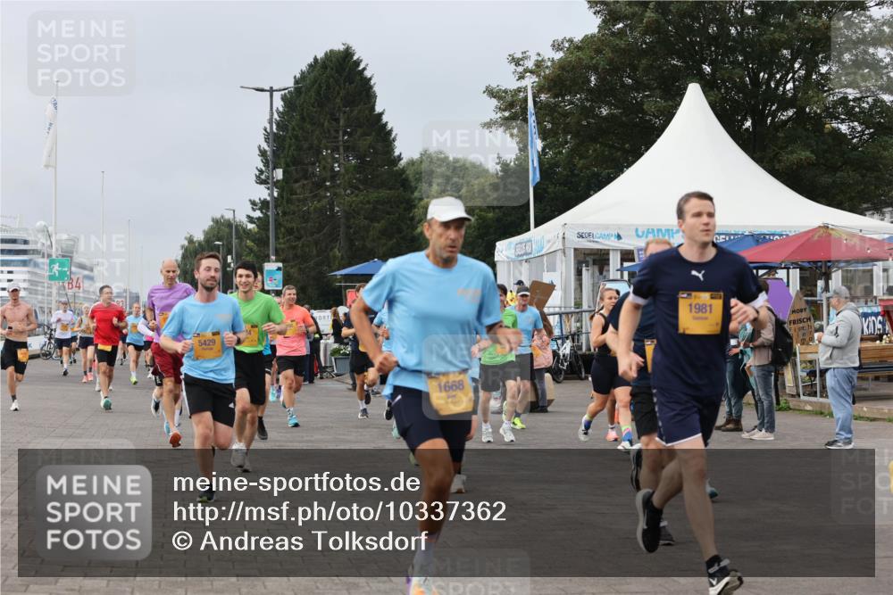 13.09.2026 - Kiel Lauf Andreas Tolksdorf http://msf.ph/oto/10337362 13.09.2026 09:54:24 Kiellinie 4, 5429, 1668, 1981 meine-sportfotos.de