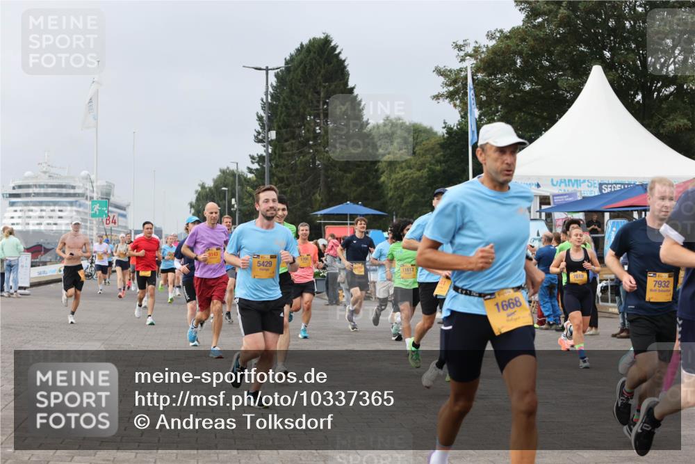 13.09.2026 - Kiel Lauf Andreas Tolksdorf http://msf.ph/oto/10337365 13.09.2026 09:54:24 Kiellinie 9143, 5429, 11612, 1668, 7619, 7932 meine-sportfotos.de