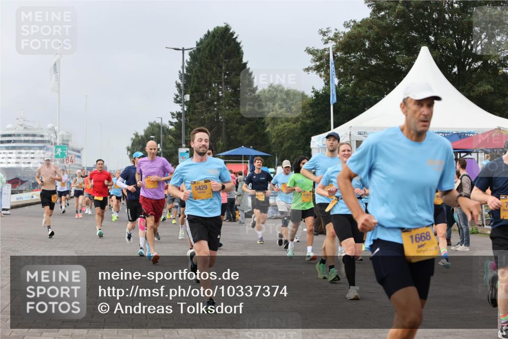 13.09.2026 - Kiel Lauf Andreas Tolksdorf http://msf.ph/oto/10337374 13.09.2026 09:54:25 Kiellinie 4, 5429, 11612, 1668, 767 meine-sportfotos.de