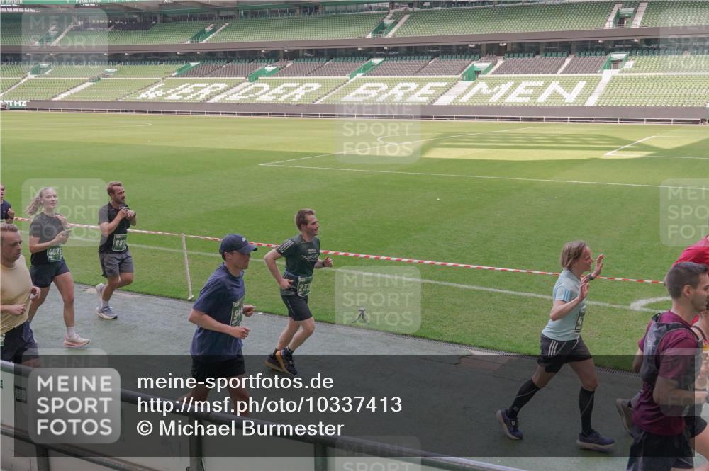13.09.2026 - 21. swb-Marathon Bremen Michael Burmester http://msf.ph/oto/10337413 13.09.2026 13:14:07 Laufen im Stadion 183, 270, 278, 300, 349, 414, 460, 576, 600, 631, 695, 702, 768, 933, 950, 956, 1005, 1008, 1143, 1392, 1408, 1426, 1573, 1596, 1641, 1818, 1819, 1991, 2024, 2035, 2079, 2233, 2264, 2314, 2387, 2412, 2439, 2457, 2461, 2478, 2494, 2521, 2540, 2564, 2612, 2665, 2684, 2690, 2691, 2693, 2737, 2773, 2792, 2816, 2829, 2838, 2860, 2861, 2865, 2884, 2887, 2921, 2972, 2975, 2978, 3016, 3111, 3209, 3253, 3277, 3293, 3304, 3313, 3378, 3405, 3428, 3434, 3653, 3661, 3680, 4034, 4080, 4511 meine-sportfotos.de
