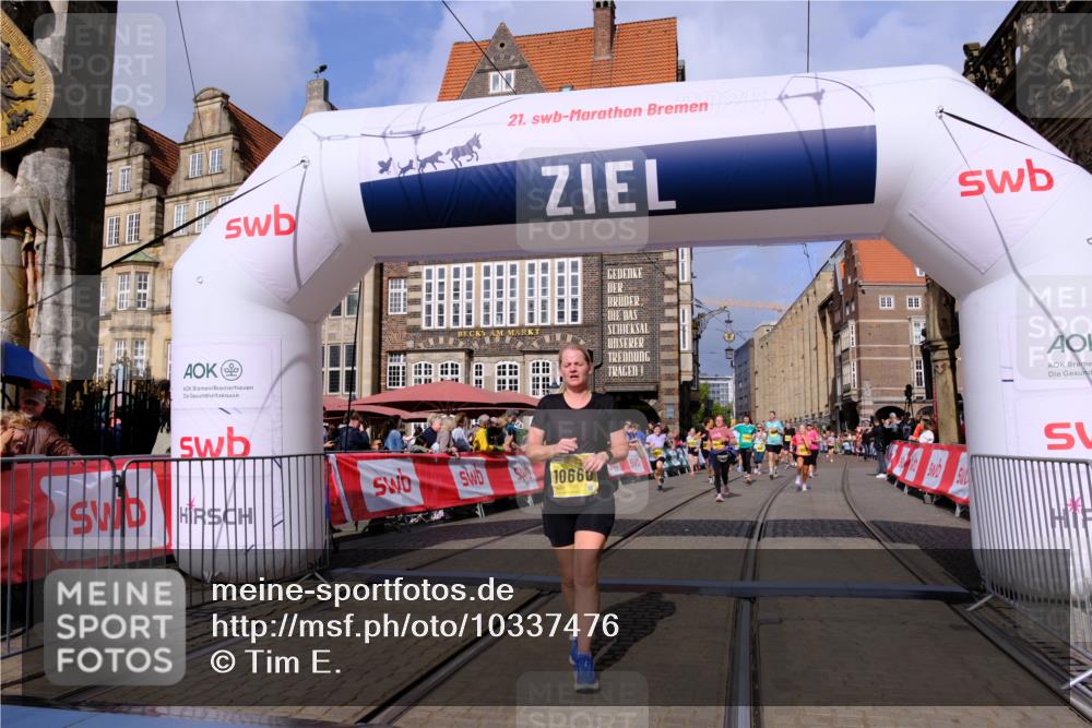 13.09.2026 - 21. swb-Marathon Bremen Tim E. http://msf.ph/oto/10337476 13.09.2026 11:08:12 Ziel 10139, 10660, 10661, 10674, 10830, 10871, 10937, 11037, 11044, 11378, 11404, 11515, 11833, 11958, 12024, 12031, 12066, 12097, 12307, 12511, 12512 meine-sportfotos.de