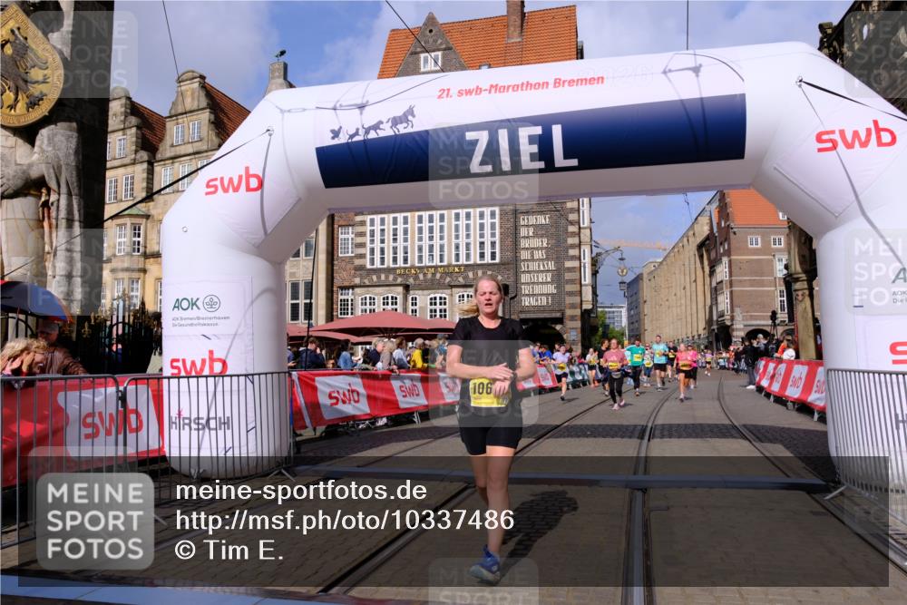 13.09.2026 - 21. swb-Marathon Bremen Tim E. http://msf.ph/oto/10337486 13.09.2026 11:08:12 Ziel 10139, 10660, 10661, 10674, 10830, 10871, 10937, 11037, 11044, 11378, 11404, 11515, 11833, 11958, 12024, 12031, 12066, 12097, 12307, 12511, 12512 meine-sportfotos.de