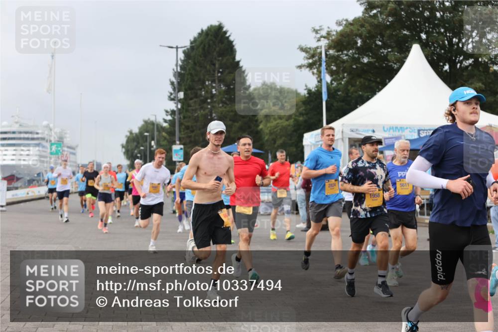13.09.2026 - Kiel Lauf Andreas Tolksdorf http://msf.ph/oto/10337494 13.09.2026 09:54:28 Kiellinie 2824, 1958, 5611 meine-sportfotos.de