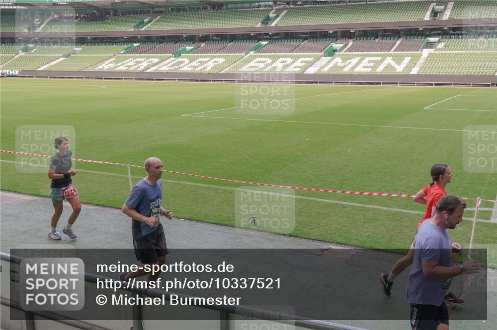13.09.2026 - 21. swb-Marathon Bremen Michael Burmester http://msf.ph/oto/10337521 13.09.2026 13:14:19 Laufen im Stadion 183, 266, 270, 278, 300, 349, 414, 460, 576, 600, 631, 695, 702, 768, 933, 950, 956, 1005, 1008, 1047, 1143, 1392, 1408, 1426, 1573, 1596, 1641, 1818, 1819, 1991, 2024, 2035, 2079, 2233, 2314, 2387, 2412, 2439, 2457, 2461, 2466, 2484, 2494, 2521, 2540, 2564, 2612, 2665, 2690, 2691, 2693, 2737, 2773, 2792, 2816, 2829, 2838, 2861, 2865, 2884, 2887, 2921, 2972, 2978, 3016, 3111, 3209, 3253, 3277, 3304, 3313, 3355, 3378, 3405, 3428, 3653, 3661, 3680, 3847, 4034, 4080, 4511 meine-sportfotos.de