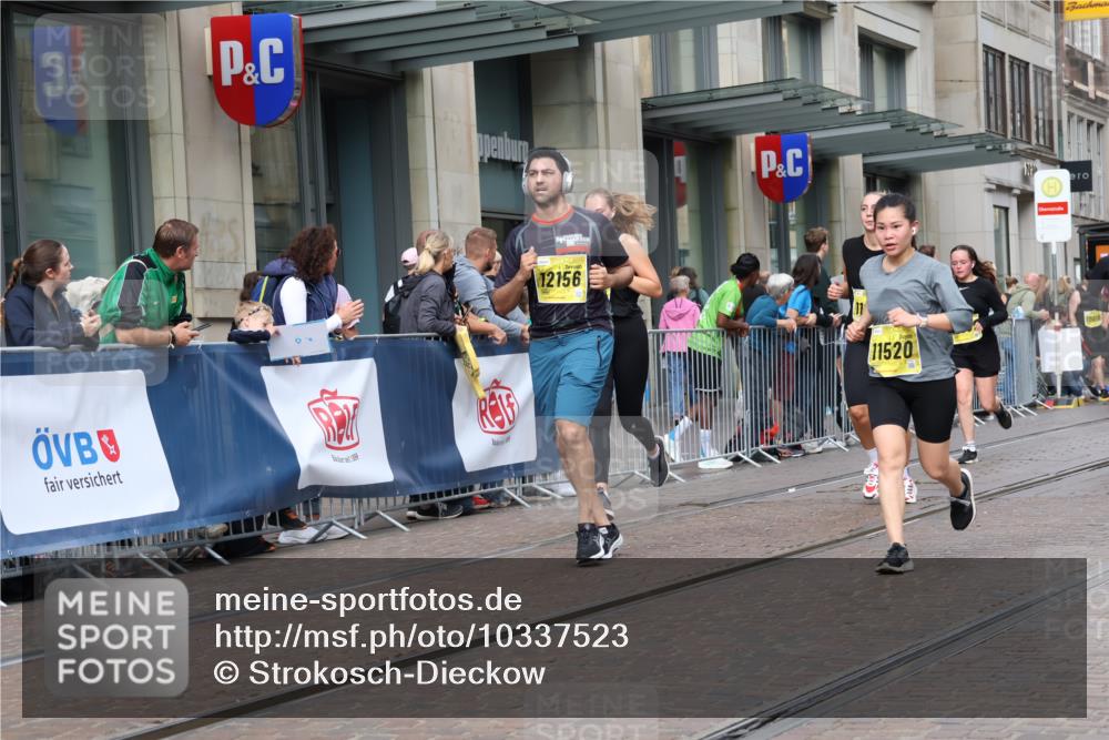 13.09.2026 - 21. swb-Marathon Bremen Strokosch-Dieckow http://msf.ph/oto/10337523 13.09.2026 11:05:29 Ziel 10018, 10168, 10238, 10259, 10260, 10305, 10382, 10457, 10619, 10864, 11024, 11132, 11164, 11477, 11520, 11791, 11892, 11947, 12156, 12186, 12362, 12378, 12501, 12523, 12528, 12773, 10186, 10411, 10432, 10576, 10697, 10717, 10800, 10802, 10995, 11102, 11105, 11146, 11157, 11218, 11314, 11326, 11334, 11387, 11394, 11521, 11571, 11572, 11584, 11616, 11722, 11724, 11892, 11900, 12011, 12055, 12251, 12273, 12330 meine-sportfotos.de