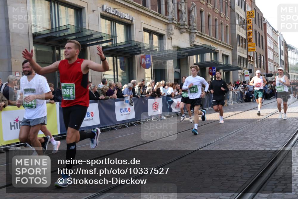 13.09.2026 - 21. swb-Marathon Bremen Strokosch-Dieckow http://msf.ph/oto/10337527 13.09.2026 13:25:50 Ziel 1896, 2062, 2434, 2666, 2708, 3248, 3516, 3983, 4067, 4476, 4723, 4724, 5558, 5701, 5854, 5906, 5934, 6605, 6886, 7638, 8361, 8592, 8635, 8817, 9266, 9794, 150, 191, 209, 1163, 1458, 1647, 1752, 2033, 2421, 2708, 2781, 2987, 3124, 3186, 3722, 3806, 4161, 4411, 4439, 4717, 4842, 4927, 5013, 5139, 5622, 5703, 5755, 5814, 6135, 7780, 8271, 8545, 8597, 8890, 9440, 9506 meine-sportfotos.de
