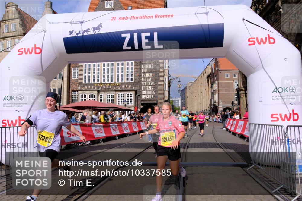 13.09.2026 - 21. swb-Marathon Bremen Tim E. http://msf.ph/oto/10337585 13.09.2026 11:08:15 Ziel 10139, 10404, 10493, 10660, 10661, 10674, 10767, 10871, 10937, 11044, 11378, 11404, 11515, 11659, 11831, 11833, 11958, 12024, 12031, 12066, 12160, 12248, 12389, 12511, 12512 meine-sportfotos.de