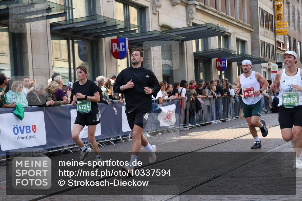 13.09.2026 - 21. swb-Marathon Bremen Strokosch-Dieckow http://msf.ph/oto/10337594 13.09.2026 13:25:51 Ziel 1896, 2062, 2434, 2666, 3248, 3516, 3983, 4067, 4476, 4723, 4724, 5558, 5701, 5854, 5906, 5934, 6230, 6605, 6886, 7638, 8361, 8592, 8635, 8817, 9266, 9794, 150, 191, 209, 1163, 1458, 1647, 1752, 2033, 2421, 2708, 2781, 2987, 3124, 3186, 3722, 3806, 4161, 4411, 4439, 4717, 4842, 4927, 5013, 5139, 5622, 5703, 5755, 6135, 7638, 7780, 8271, 8545, 8597, 8890, 9440, 9506 meine-sportfotos.de