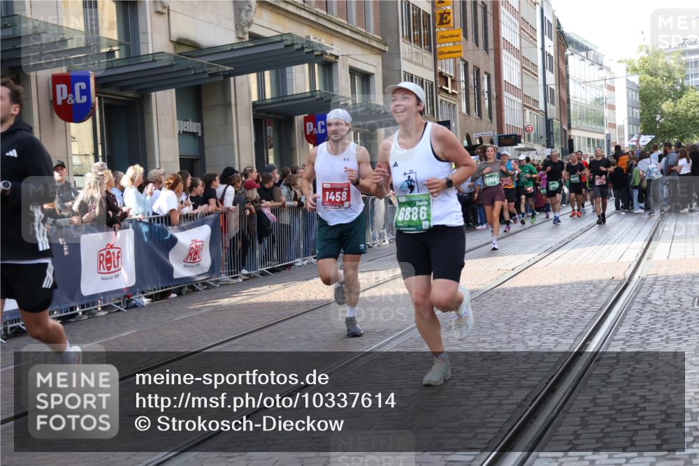 13.09.2026 - 21. swb-Marathon Bremen Strokosch-Dieckow http://msf.ph/oto/10337614 13.09.2026 13:25:52 Ziel 1896, 2062, 2434, 2658, 2666, 3248, 3516, 3983, 4067, 4476, 4723, 4724, 5558, 5701, 5854, 5906, 5934, 6230, 6605, 6639, 6886, 8361, 8592, 8635, 8817, 9266, 9794, 150, 191, 209, 1163, 1458, 1647, 1752, 2033, 2421, 2708, 2781, 2987, 3124, 3186, 3722, 3806, 4067, 4161, 4411, 4439, 4717, 4842, 4927, 5013, 5139, 5622, 5701, 5703, 5755, 6135, 7638, 7780, 8271, 8545, 8597, 8890, 9440, 9506 meine-sportfotos.de