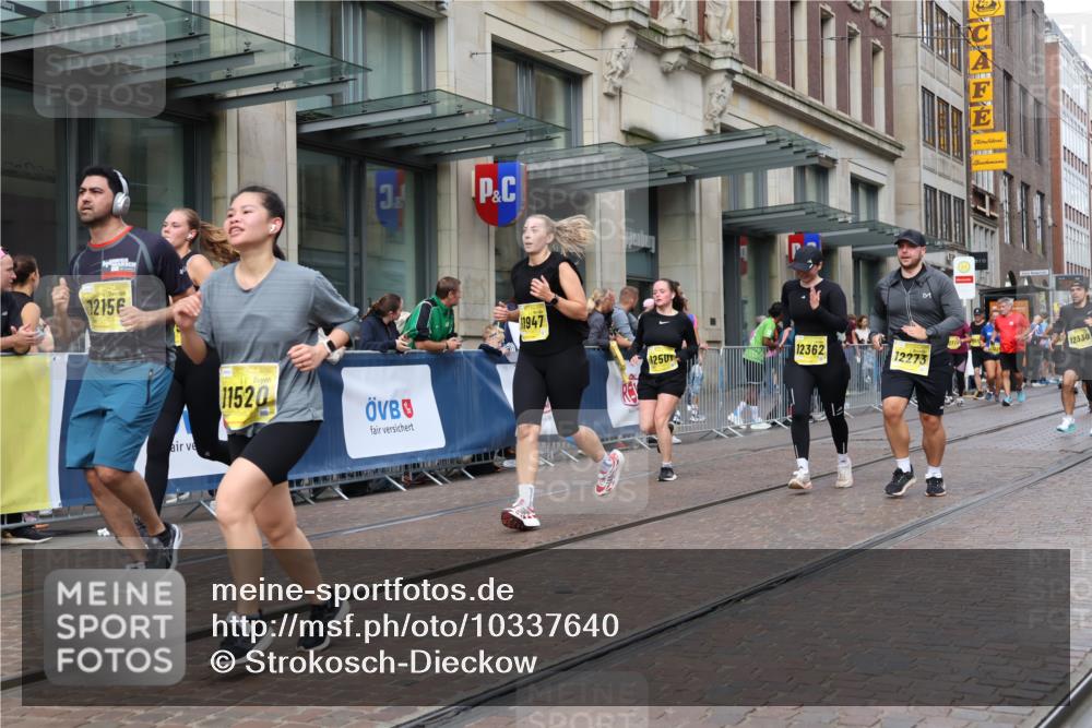 13.09.2026 - 21. swb-Marathon Bremen Strokosch-Dieckow http://msf.ph/oto/10337640 13.09.2026 11:05:31 Ziel 10018, 10168, 10238, 10259, 10260, 10305, 10382, 10457, 10619, 10864, 11024, 11132, 11164, 11477, 11520, 11791, 11947, 12156, 12186, 12378, 12501, 12523, 12528, 12773, 10186, 10411, 10432, 10576, 10697, 10717, 10802, 10995, 11102, 11146, 11157, 11218, 11314, 11326, 11334, 11387, 11394, 11521, 11571, 11572, 11616, 11724, 11892, 12011, 12055, 12251, 12273, 12330, 12362 meine-sportfotos.de