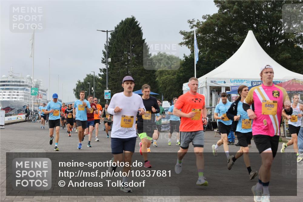 13.09.2026 - Kiel Lauf Andreas Tolksdorf http://msf.ph/oto/10337681 13.09.2026 09:54:34 Kiellinie 8146, 2286, 5274, 8480, 1187 meine-sportfotos.de