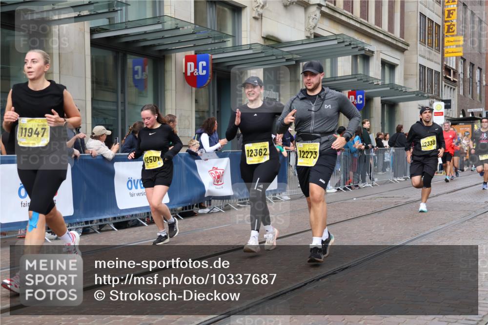 13.09.2026 - 21. swb-Marathon Bremen Strokosch-Dieckow http://msf.ph/oto/10337687 13.09.2026 11:05:32 Ziel 10018, 10168, 10238, 10259, 10260, 10305, 10382, 10457, 10619, 10864, 11024, 11132, 11164, 11477, 11520, 11791, 11947, 12156, 12186, 12378, 12501, 12523, 12528, 12773, 10186, 10259, 10260, 10411, 10432, 10576, 10697, 10717, 10802, 10864, 10995, 11102, 11146, 11157, 11218, 11314, 11326, 11334, 11387, 11394, 11520, 11521, 11571, 11572, 11616, 11724, 11791, 11892, 12011, 12055, 12251, 12273, 12330, 12362 meine-sportfotos.de