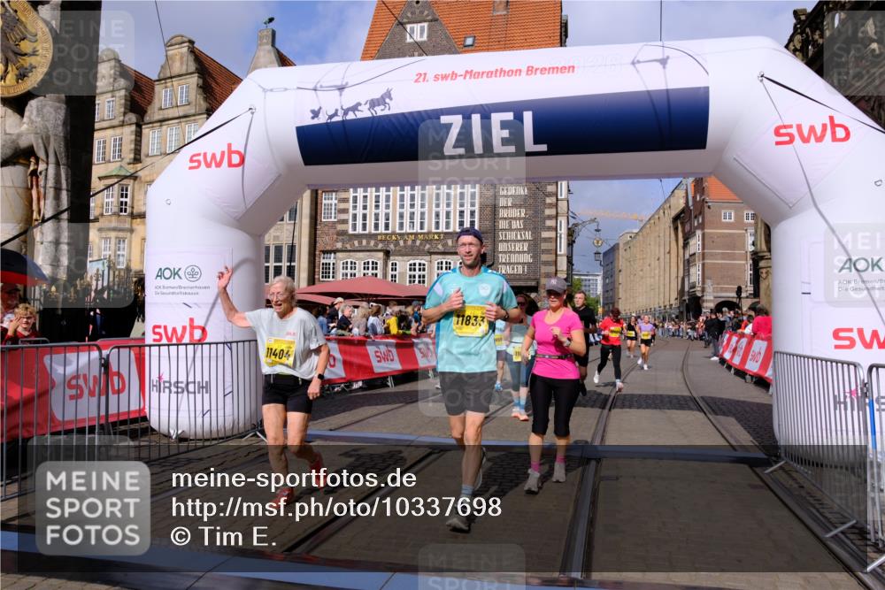 13.09.2026 - 21. swb-Marathon Bremen Tim E. http://msf.ph/oto/10337698 13.09.2026 11:08:19 Ziel 10139, 10404, 10493, 10660, 10674, 10767, 10859, 11044, 11378, 11404, 11659, 11831, 11833, 11958, 12024, 12031, 12066, 12160, 12248, 12384, 12389 meine-sportfotos.de