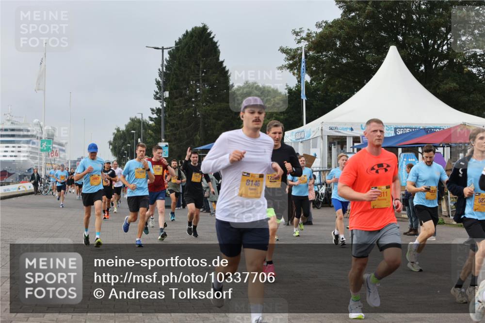 13.09.2026 - Kiel Lauf Andreas Tolksdorf http://msf.ph/oto/10337706 13.09.2026 09:54:35 Kiellinie 3180, 12366, 7472, 2493, 8146, 12200, 527 meine-sportfotos.de