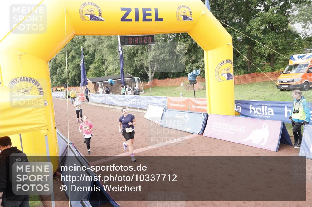 13.09.2026 - Airport Race Dennis Weichert http://msf.ph/oto/10337712 13.09.2026 10:37:57 Ziel 5268, 5270, 5417 meine-sportfotos.de