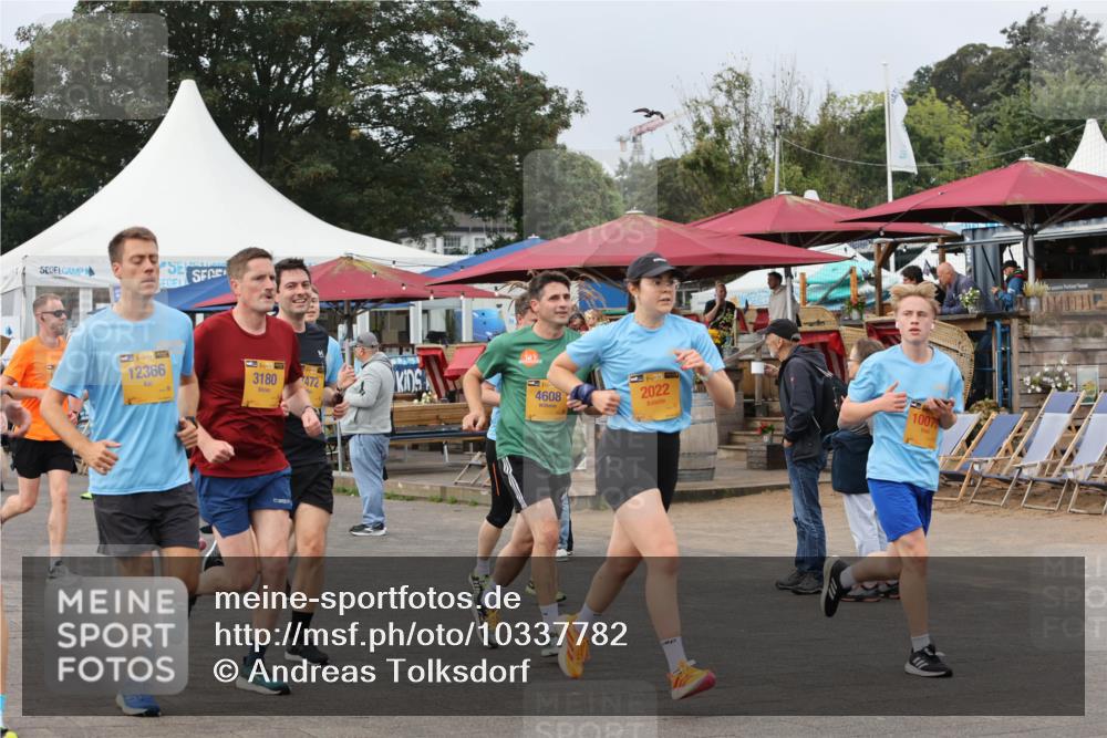 13.09.2026 - Kiel Lauf Andreas Tolksdorf http://msf.ph/oto/10337782 13.09.2026 09:54:38 Kiellinie 12366, 3180, 472, 4608, 39, 2022, 1007 meine-sportfotos.de