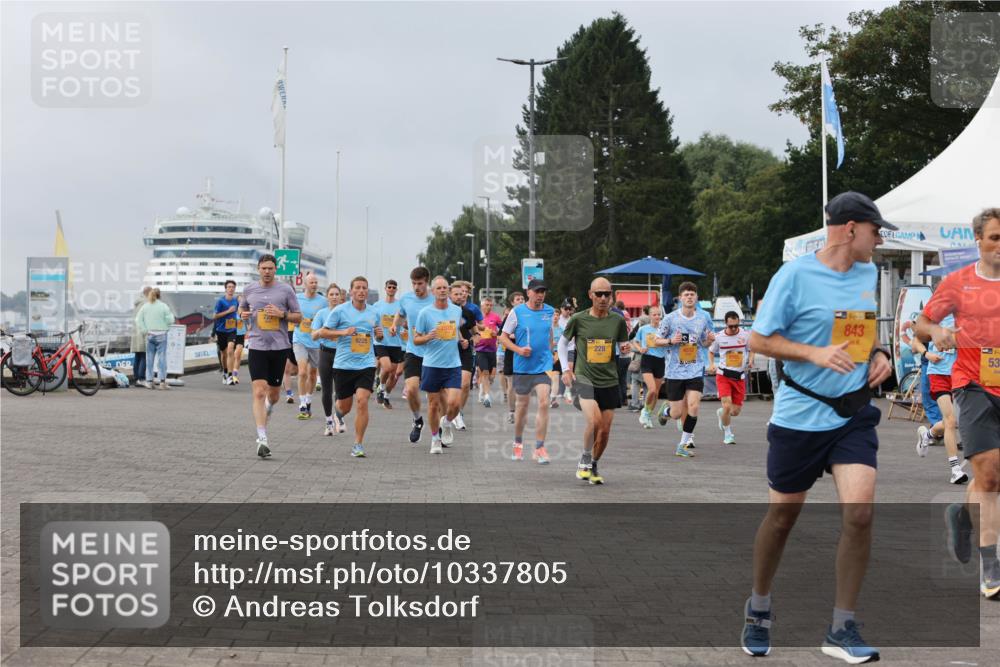 13.09.2026 - Kiel Lauf Andreas Tolksdorf http://msf.ph/oto/10337805 13.09.2026 09:54:44 Kiellinie 227, 7928, 9225, 228, 843, 53 meine-sportfotos.de