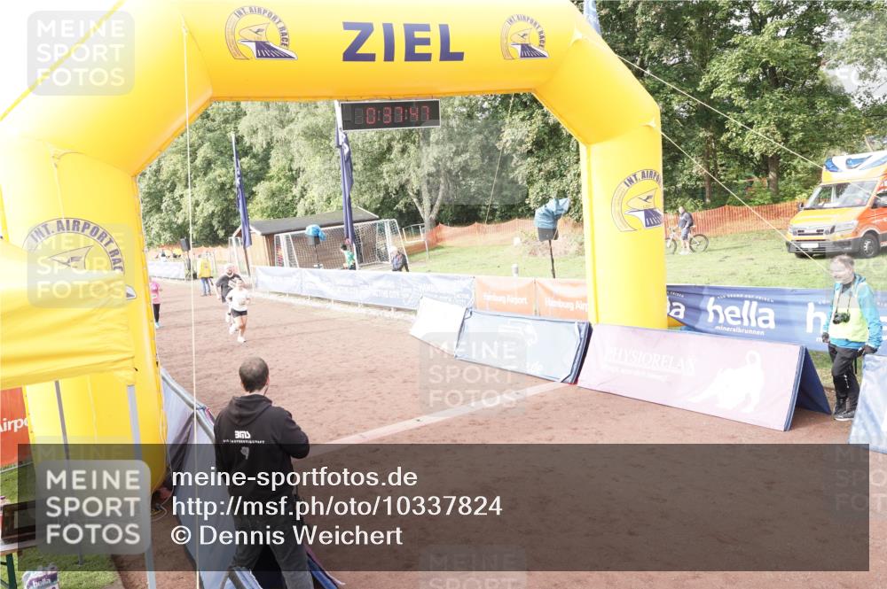 13.09.2026 - Airport Race Dennis Weichert http://msf.ph/oto/10337824 13.09.2026 10:38:20 Ziel 5039, 5074, 5099, 5132, 5134, 5248, 5264 meine-sportfotos.de