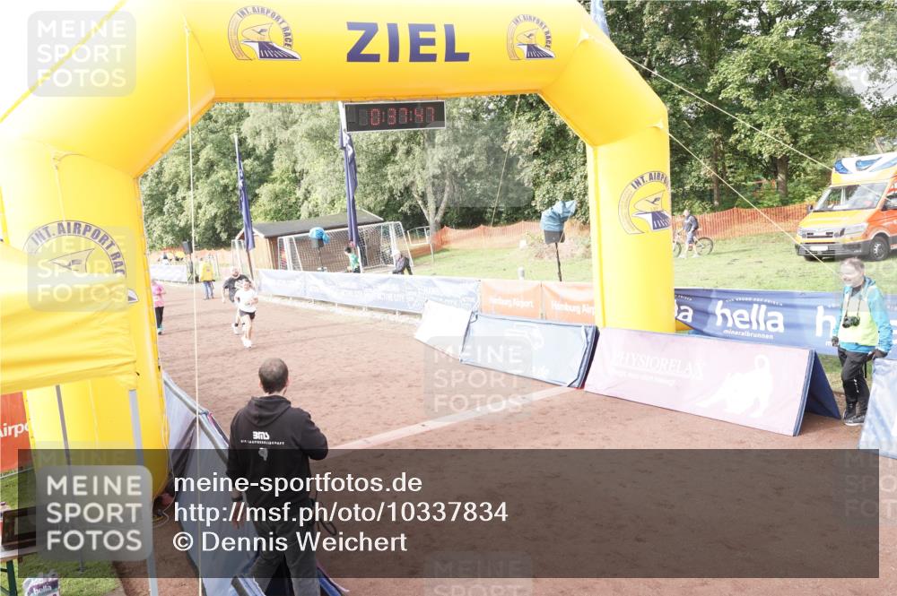13.09.2026 - Airport Race Dennis Weichert http://msf.ph/oto/10337834 13.09.2026 10:38:20 Ziel 5039, 5074, 5099, 5132, 5134, 5248, 5264 meine-sportfotos.de