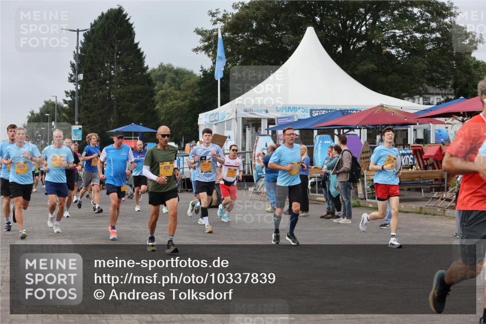 13.09.2026 - Kiel Lauf Andreas Tolksdorf http://msf.ph/oto/10337839 13.09.2026 09:54:45 Kiellinie 9225, 228, 4512 meine-sportfotos.de