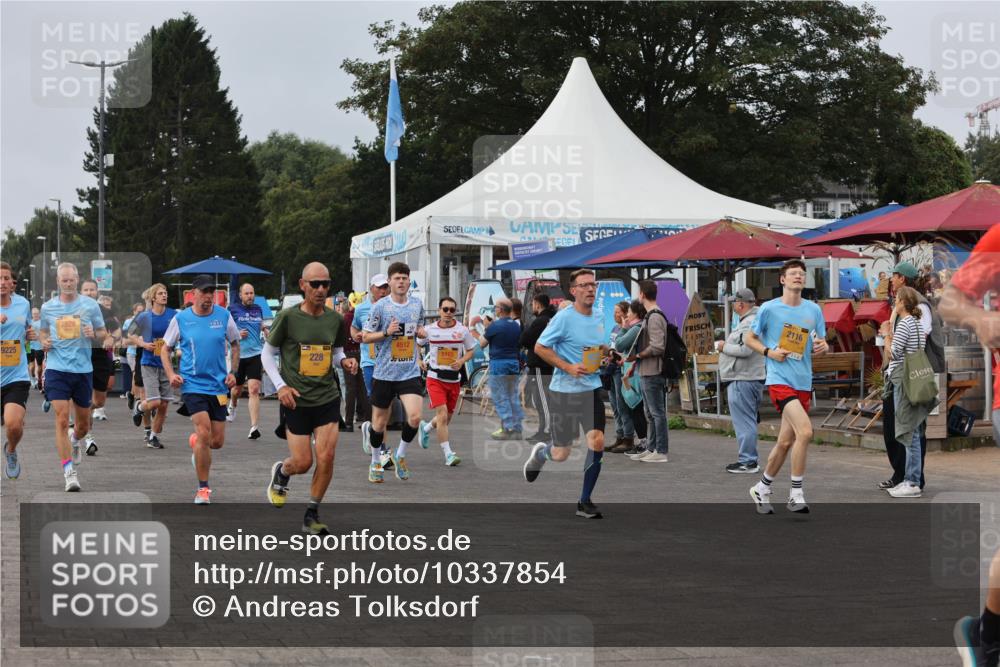 13.09.2026 - Kiel Lauf Andreas Tolksdorf http://msf.ph/oto/10337854 13.09.2026 09:54:46 Kiellinie 9225, 4512, 5165, 228, 2116 meine-sportfotos.de