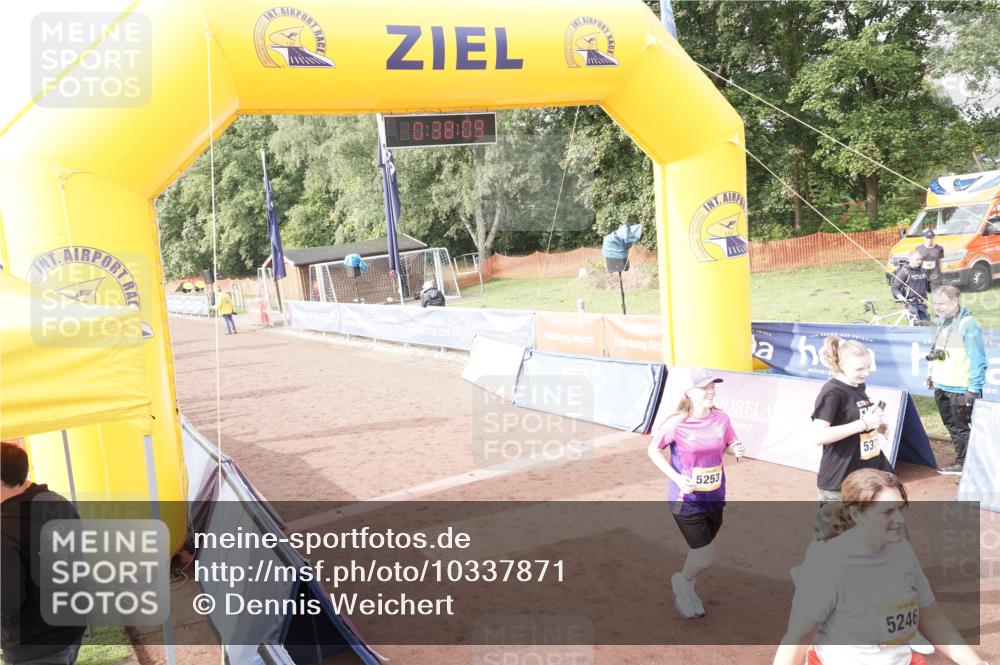 13.09.2026 - Airport Race Dennis Weichert http://msf.ph/oto/10337871 13.09.2026 10:38:43 Ziel 4010, 4026, 5236, 5246, 5253, 5306, 5364, 5371 meine-sportfotos.de
