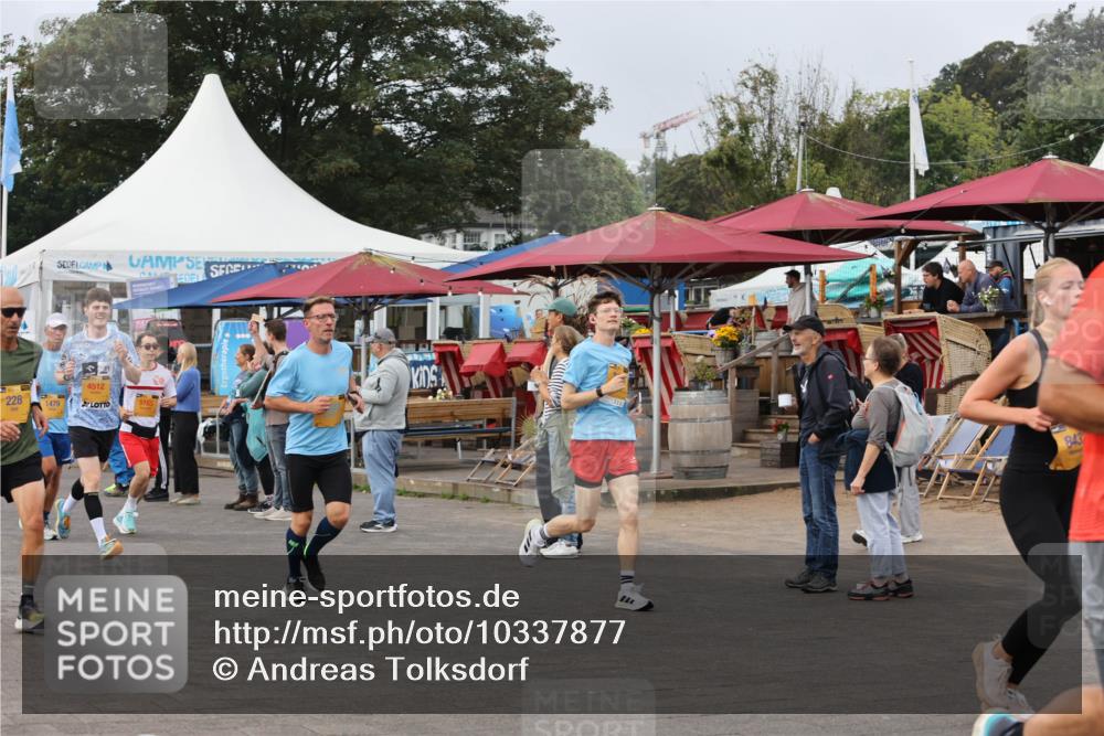13.09.2026 - Kiel Lauf Andreas Tolksdorf http://msf.ph/oto/10337877 13.09.2026 09:54:46 Kiellinie 228, 1479, 4512, 5165, 843 meine-sportfotos.de